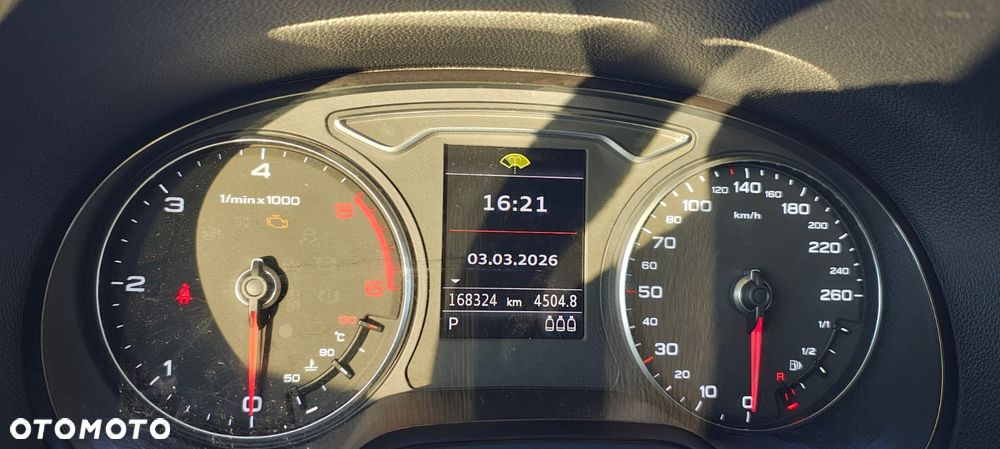 Audi A3 Sportback 2.0 TDI (clean diesel) quattro S tronic S line Sportpaket - 6