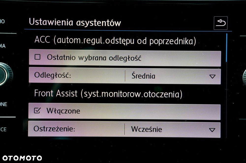 Volkswagen T-Roc - 38