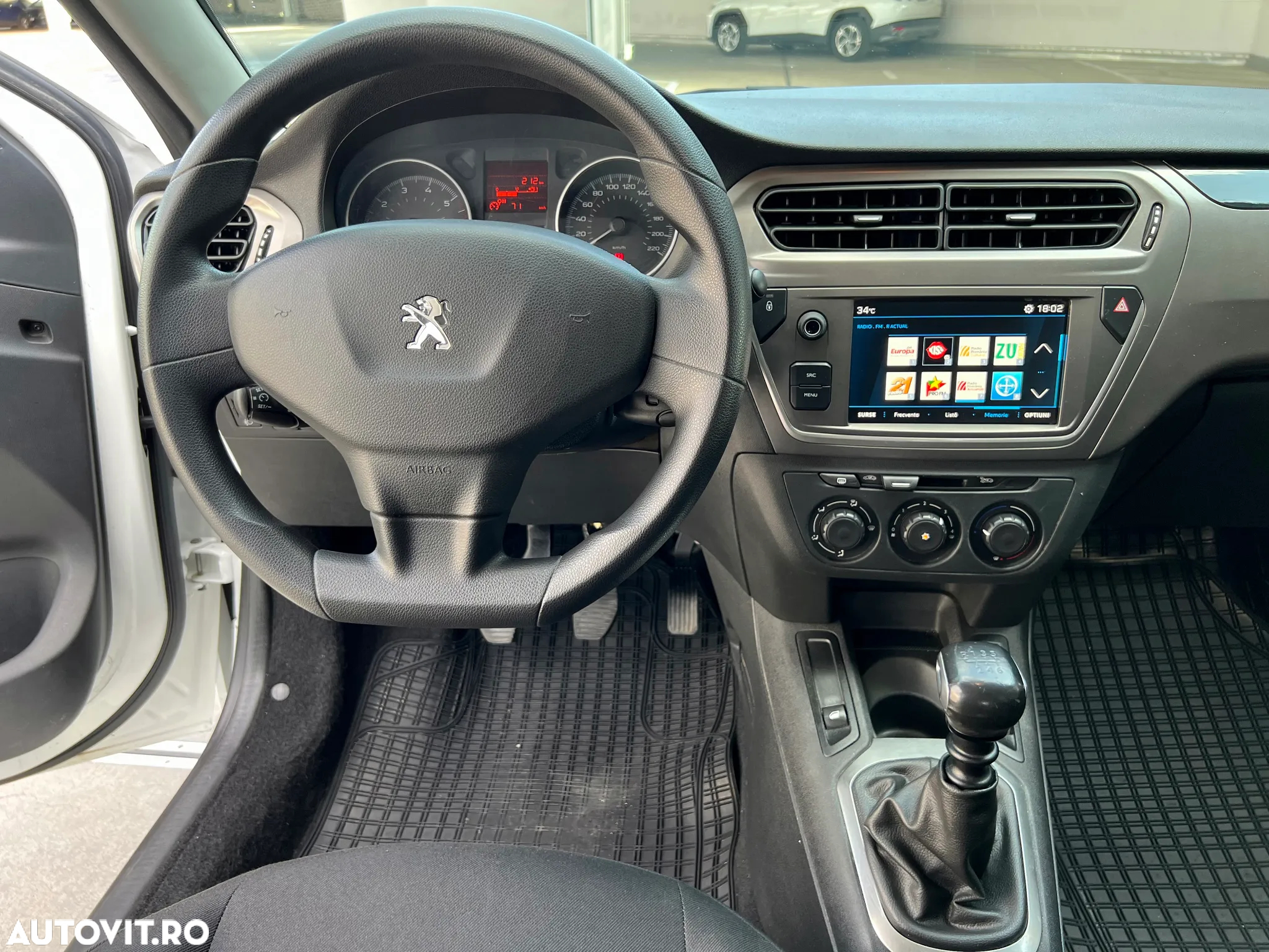 Peugeot 301 1.5 BlueHDI FAP Active - 12