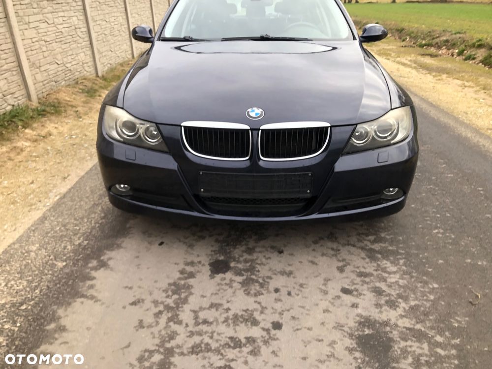 BMW Seria 3 320i - 8