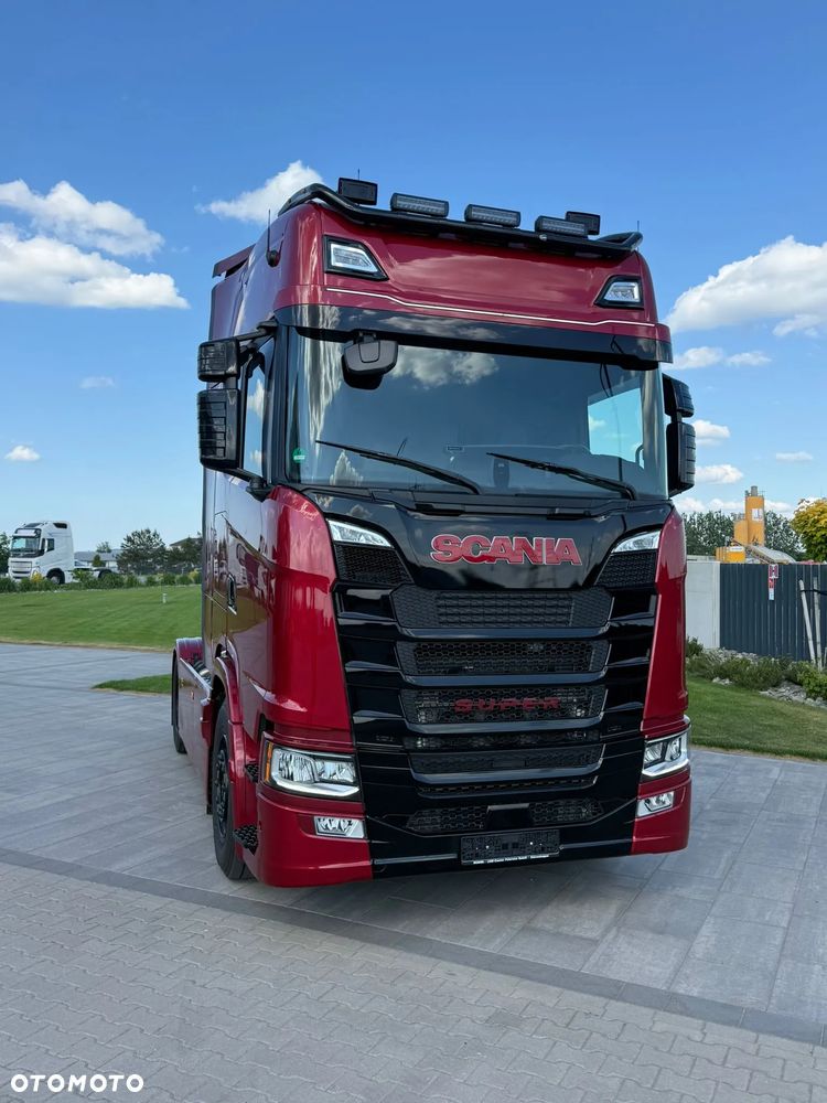 Scania S 500  2025.10 PODUSZKA PRZOD - 3