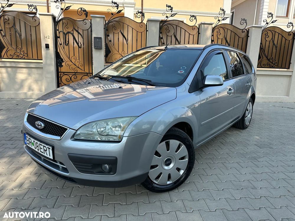 Ford Focus 2.0i Titanium - 1