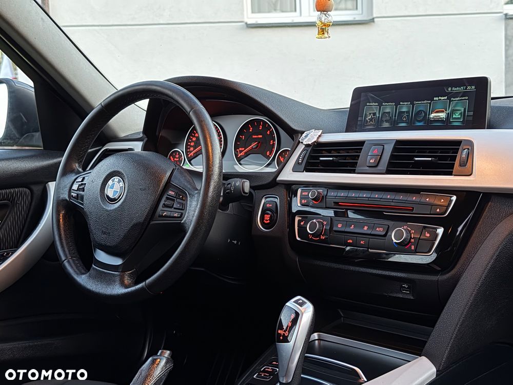 BMW Seria 3 318d - 14