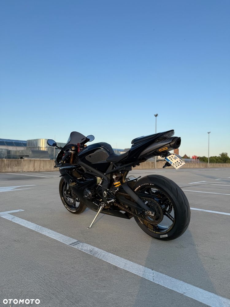 Triumph Daytona - 5