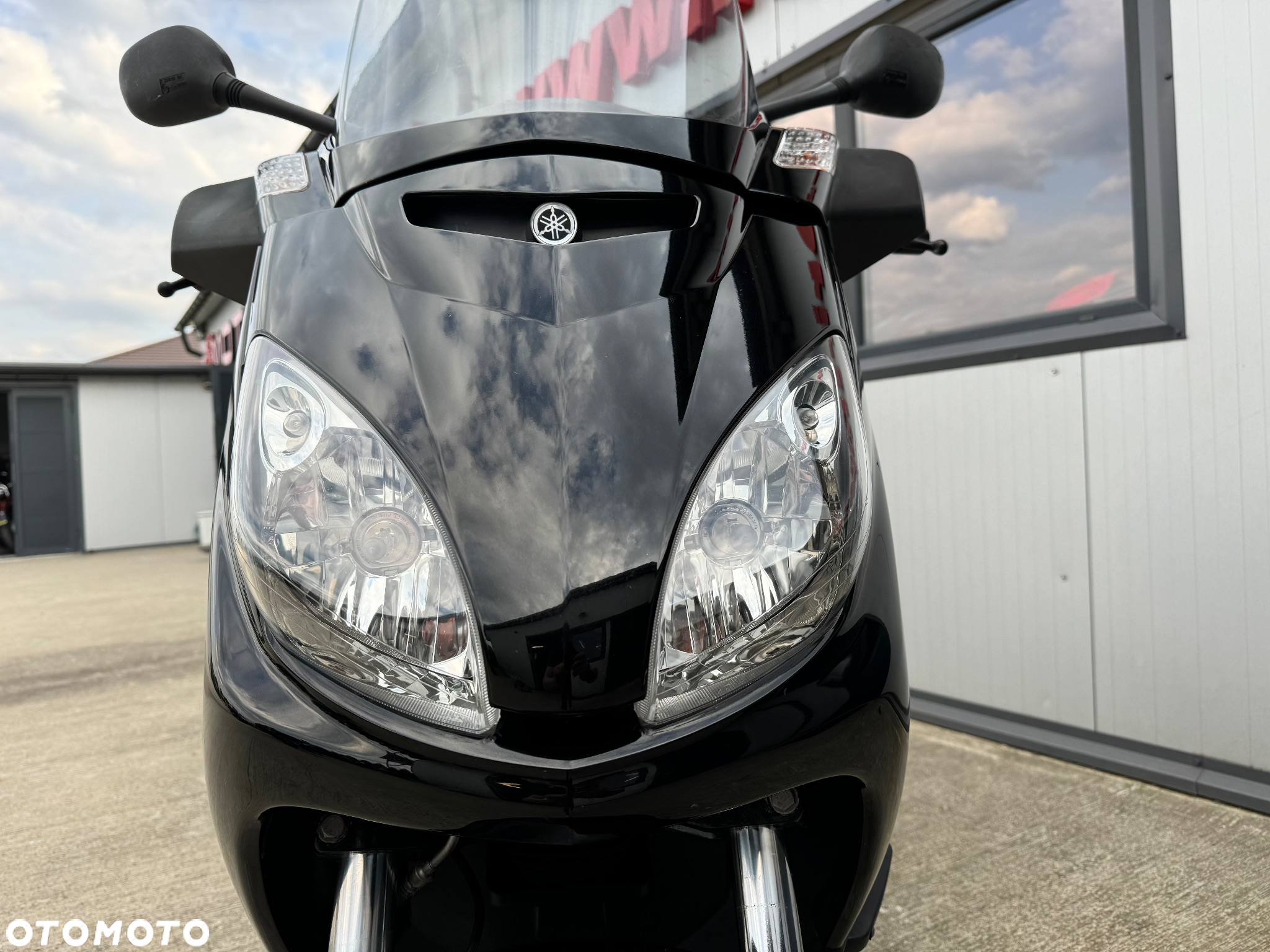 Yamaha X-max - 11
