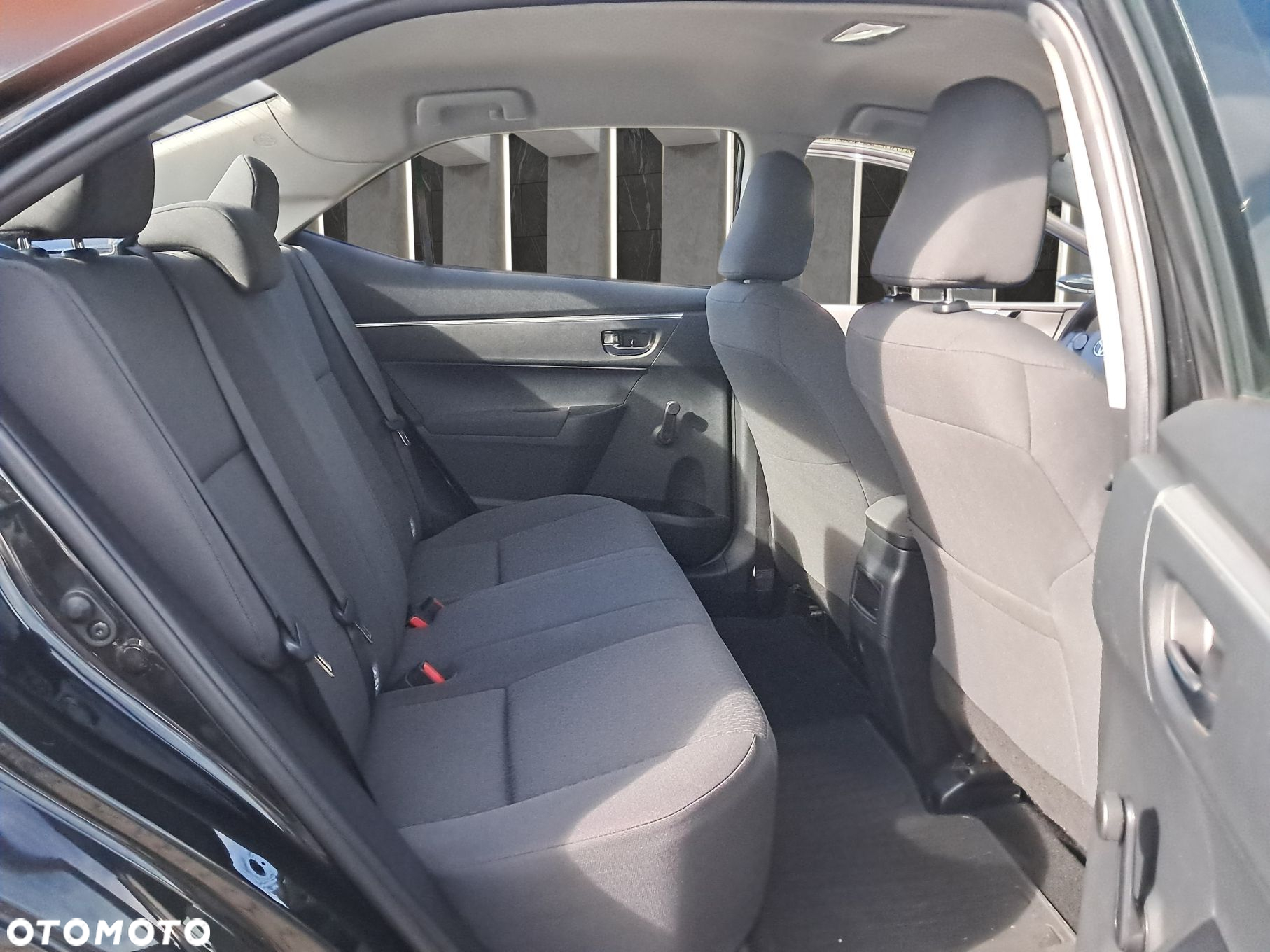 Toyota Corolla 1.6 Active EU6 - 31