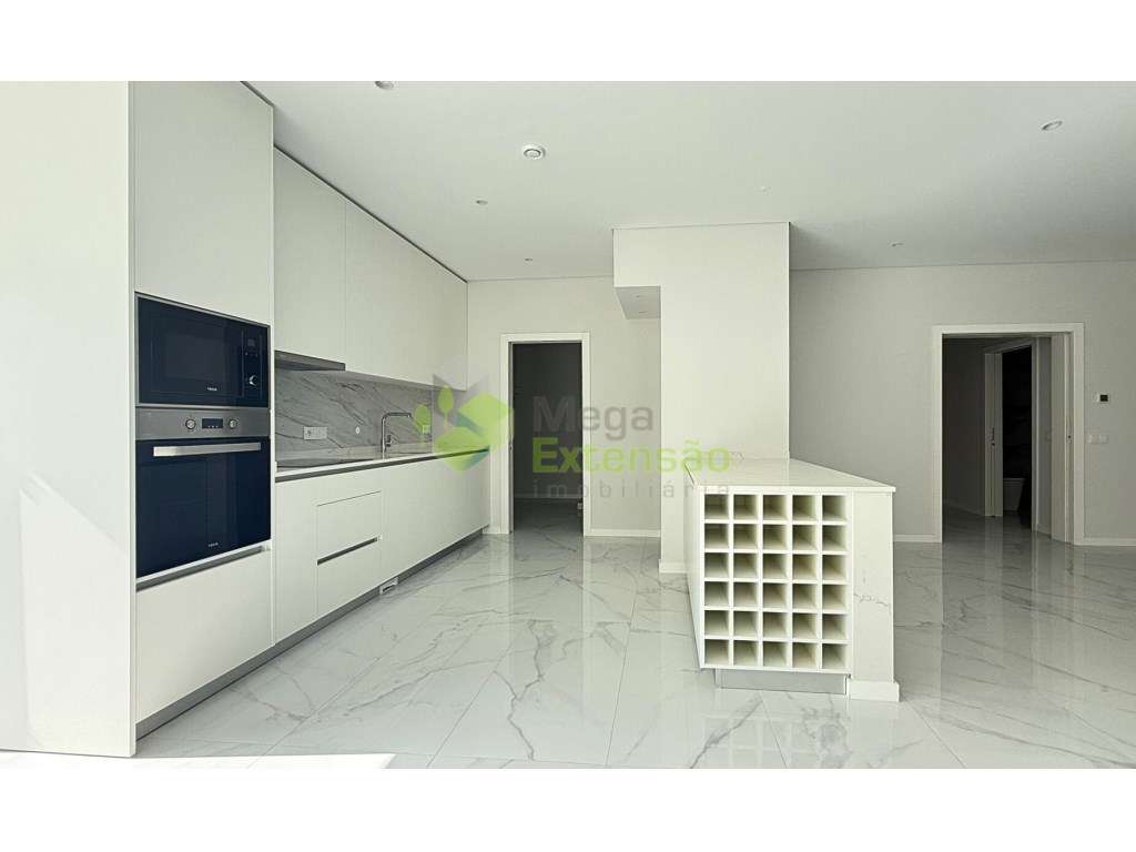 Moradia T3, nova, em Rio Maior, no distrito de Santarém. Garagem, t... - Grande imagem: 4/25