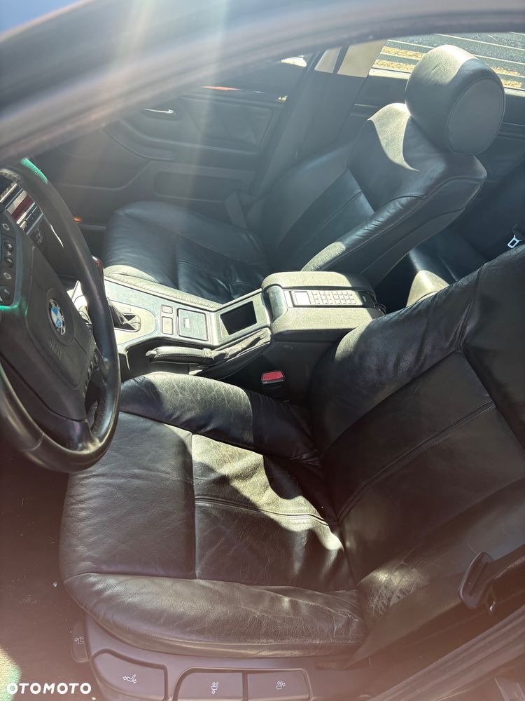BMW Seria 5 - 22