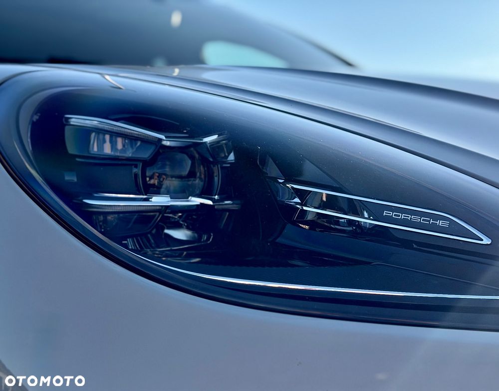 Porsche Macan T - 24