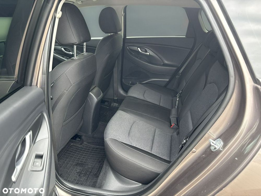 Hyundai i30 - 16