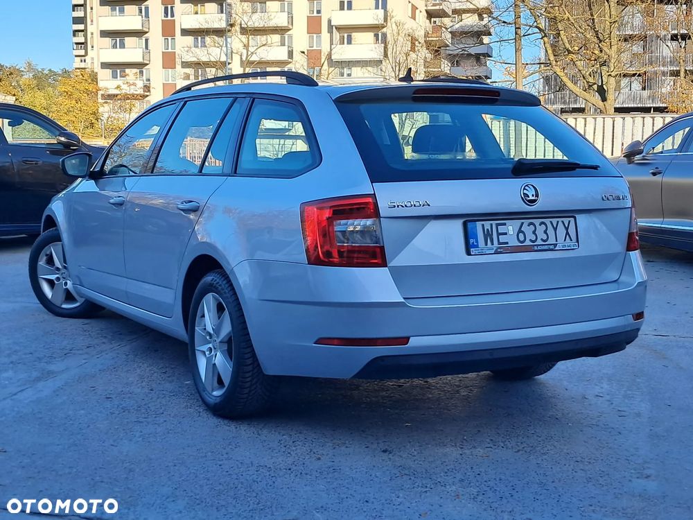 Skoda Octavia 1.6 TDI SCR Ambition - 32