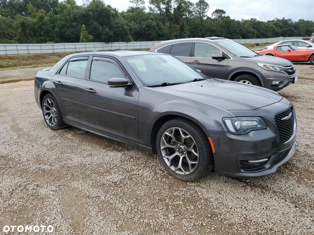 Chrysler 300s - 2