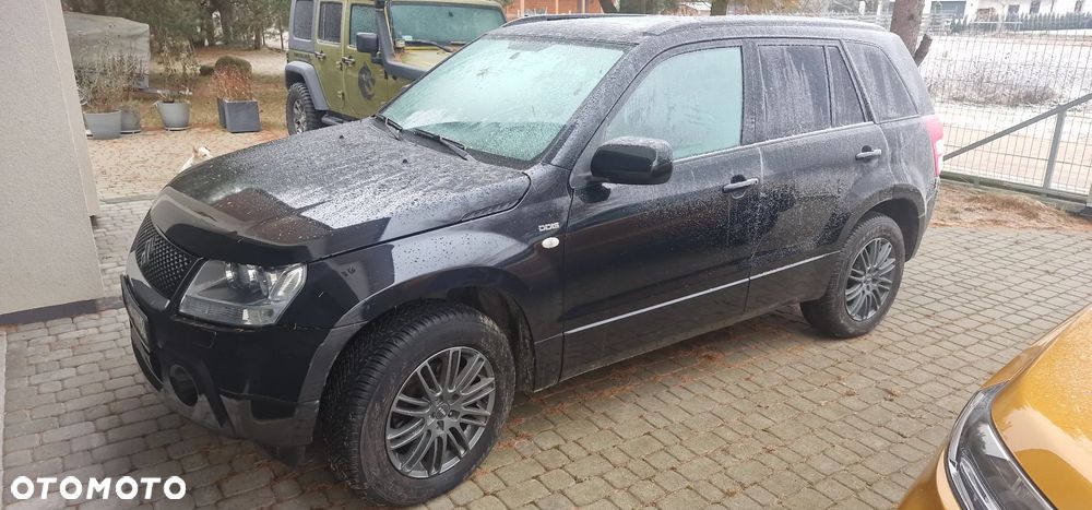 Suzuki Grand Vitara 1.9 DDiS Premium - 2