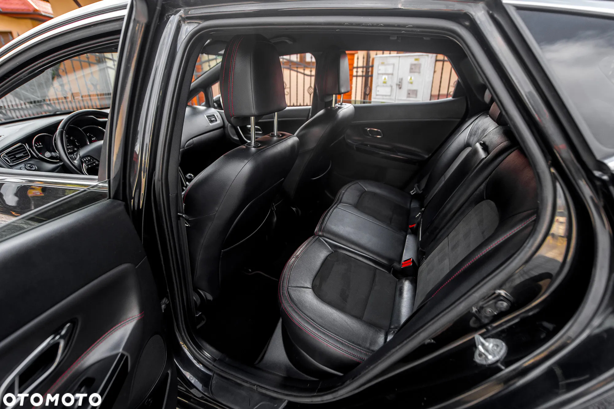 Kia Ceed Cee'd 1.6 T-GDI GT - 19