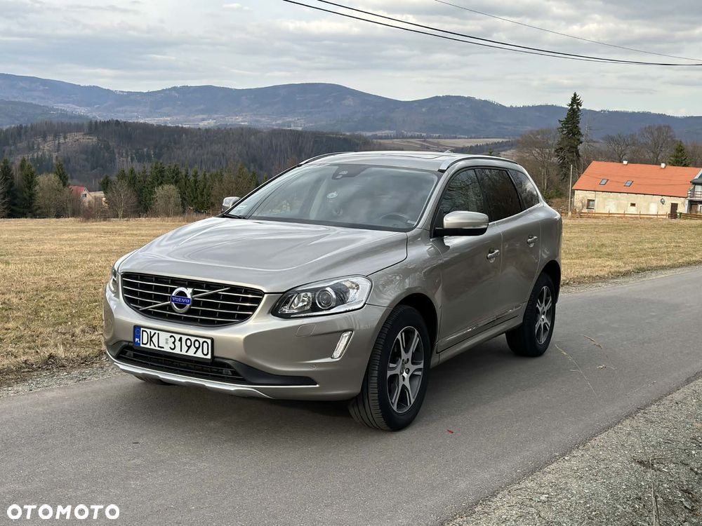 Volvo XC 60 D5 AWD Geartronic Summum - 1