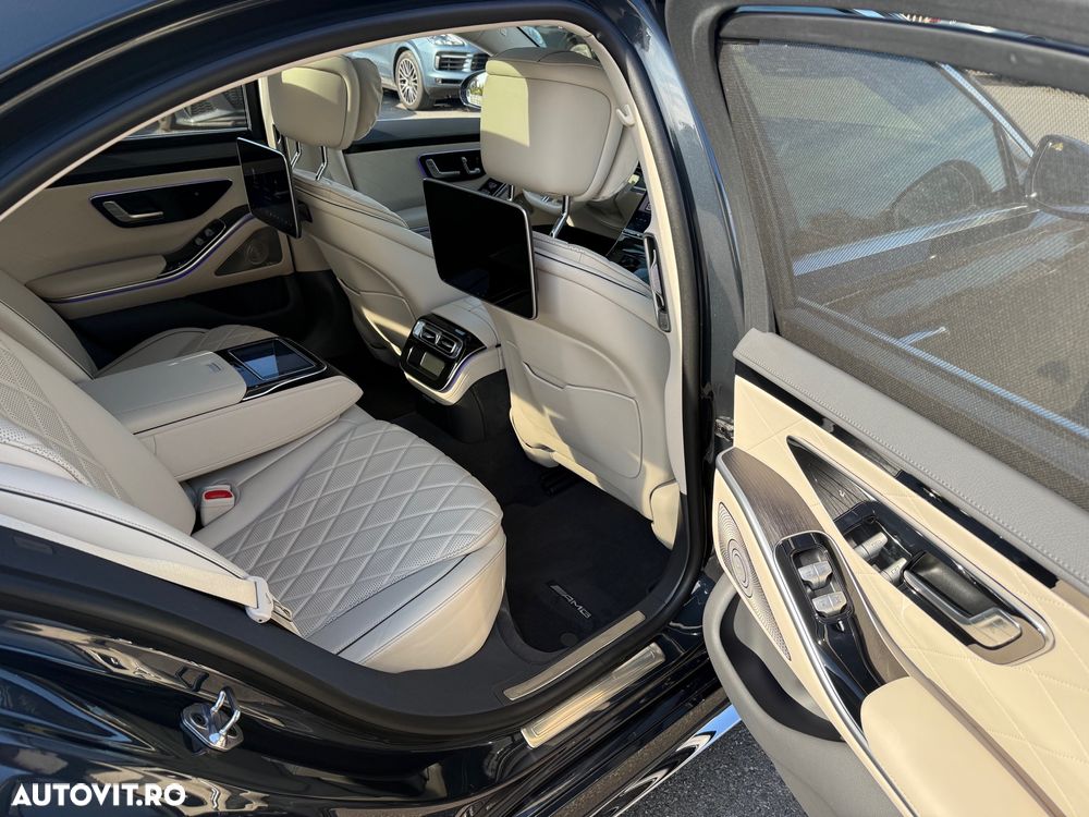 Mercedes-Benz S 500 4Matic 9G-TRONIC - 17