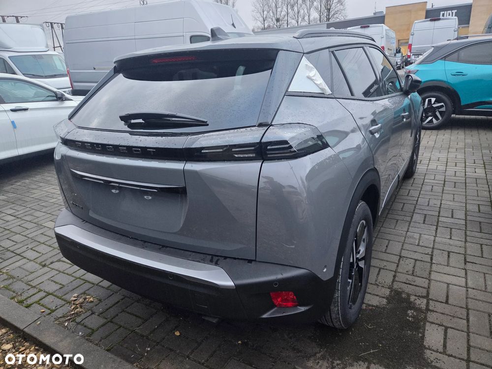 Peugeot 2008 PureTech 100 Allure S&S BVM6 - 3