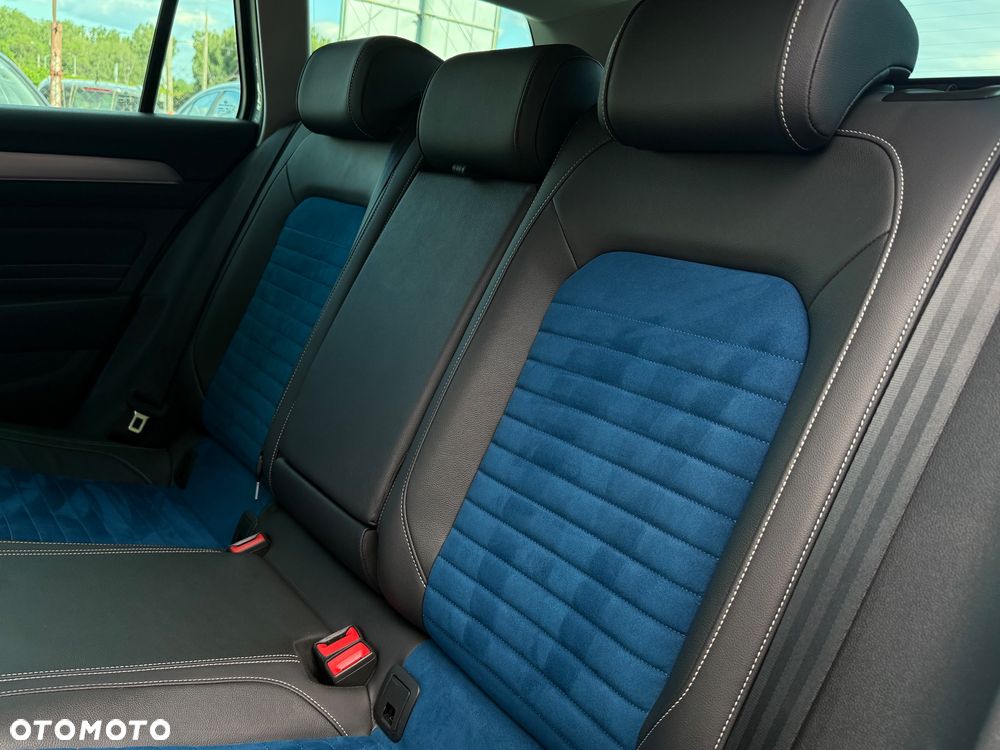 Volkswagen Passat - 37
