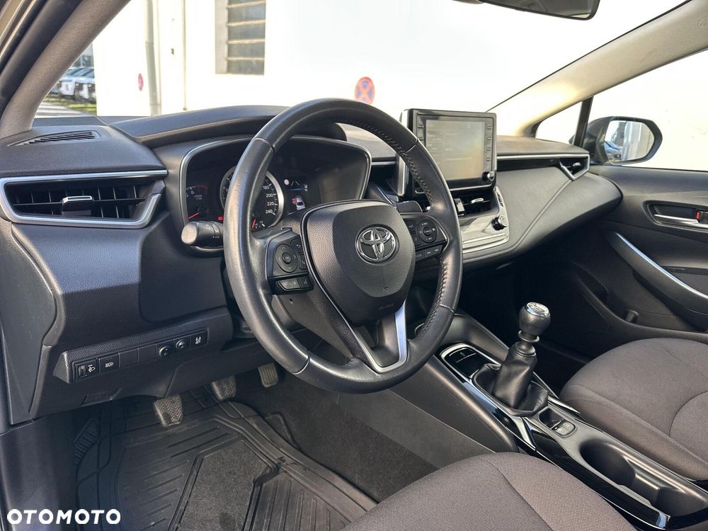 Toyota Corolla - 10