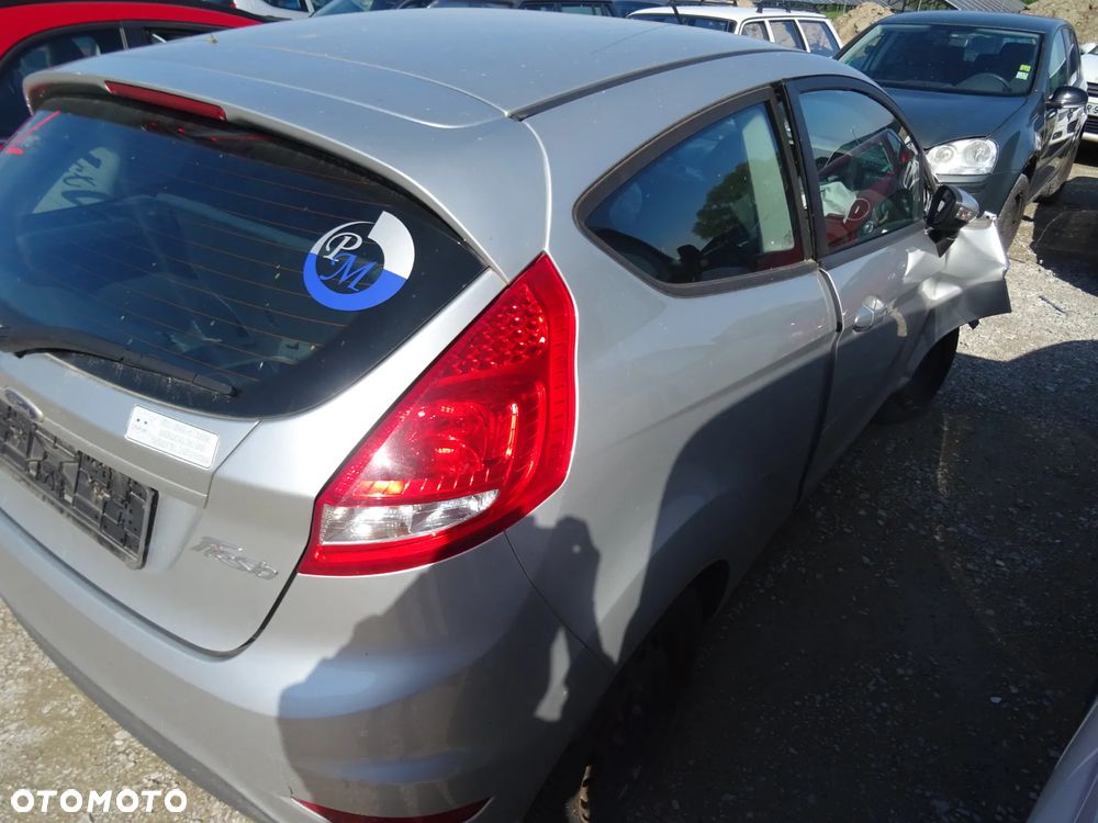 Ford Fiesta 2012 lakier(69) na części klapa drzwi zderzak błotnik - 3