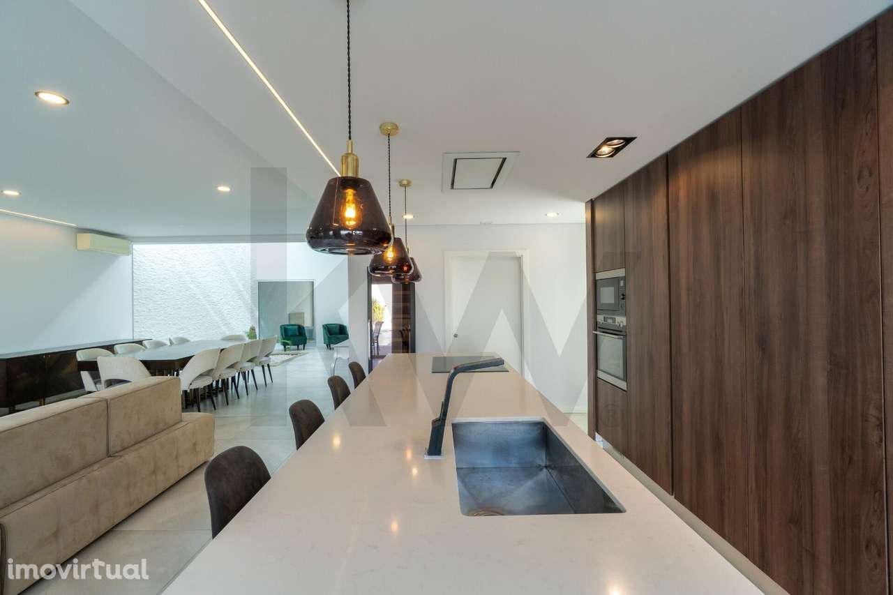 Refúgio de Luxo com Design Exclusivo - Grande imagem: 3/53