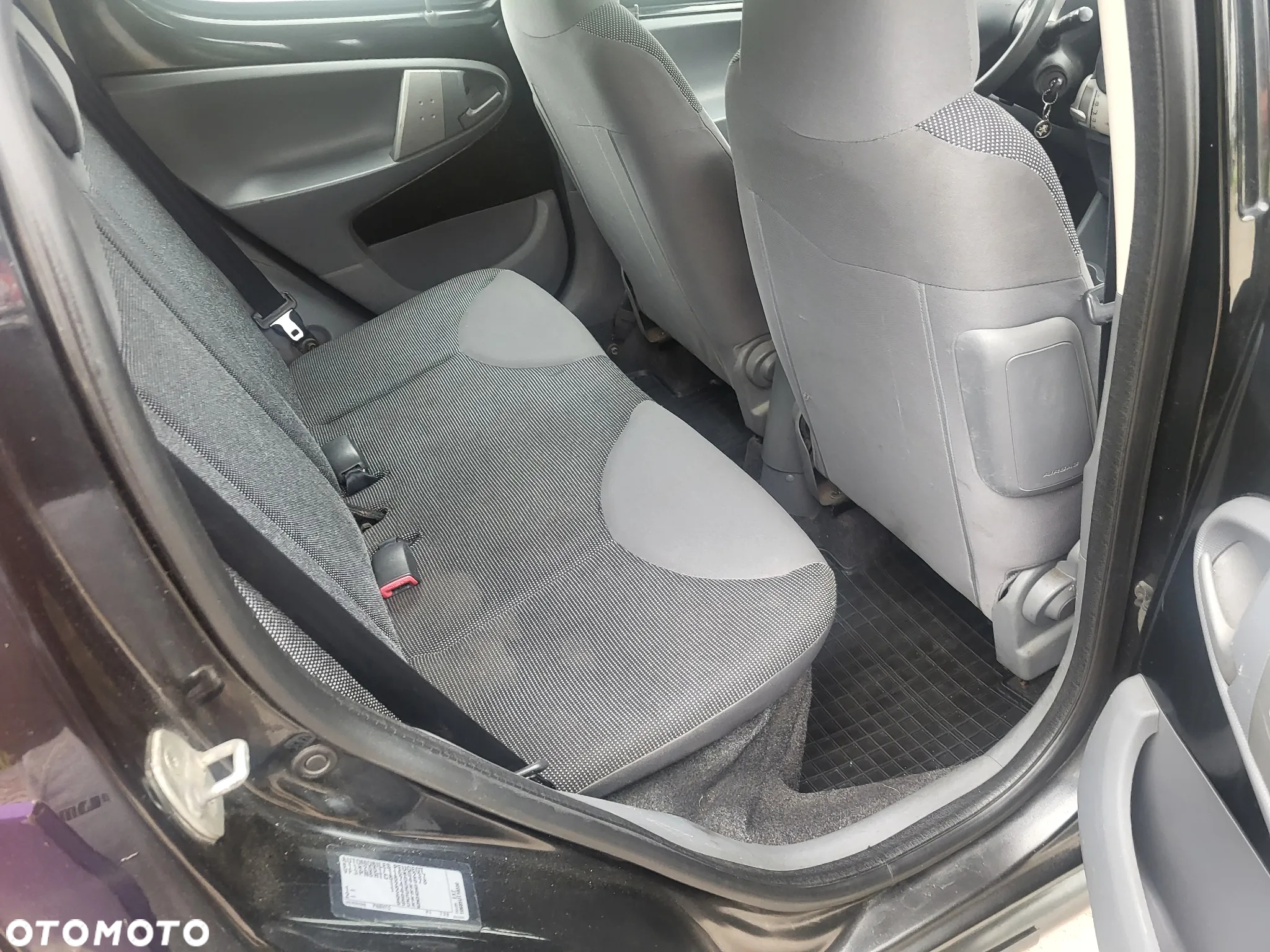 Peugeot 107 1.4 HDI Trendy - 8