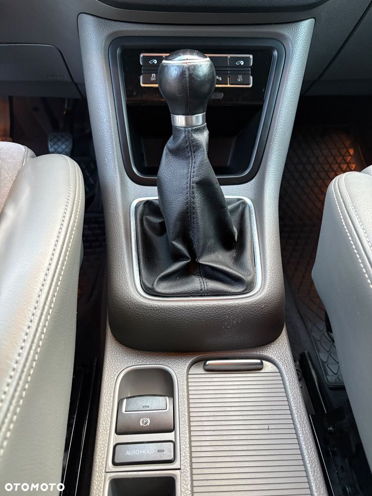 Volkswagen Sharan 2.0 TDI Highline - 33