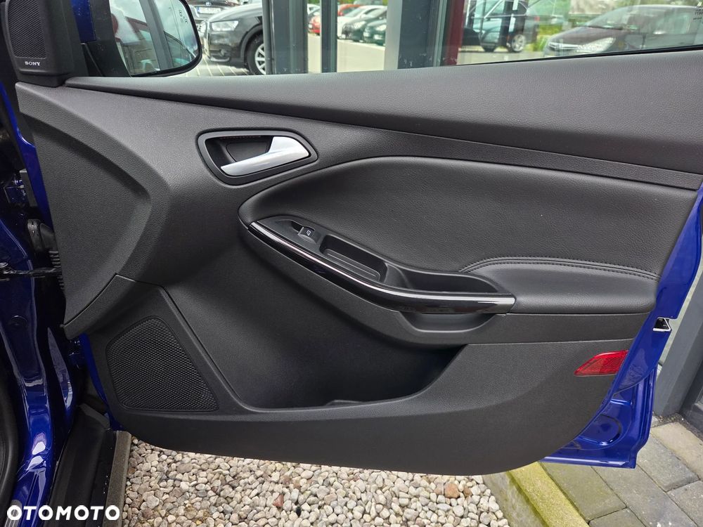 Ford Focus 1.5 EcoBoost Start-Stopp-System Business Edition - 17