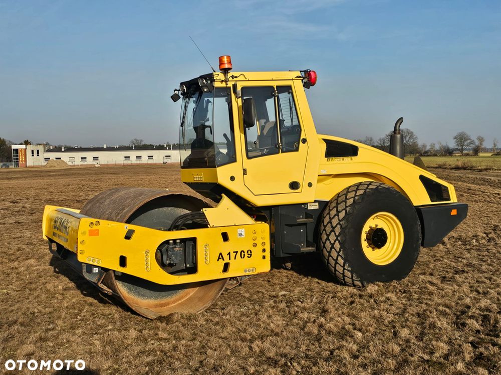 Bomag BW 213 DH4 - 2