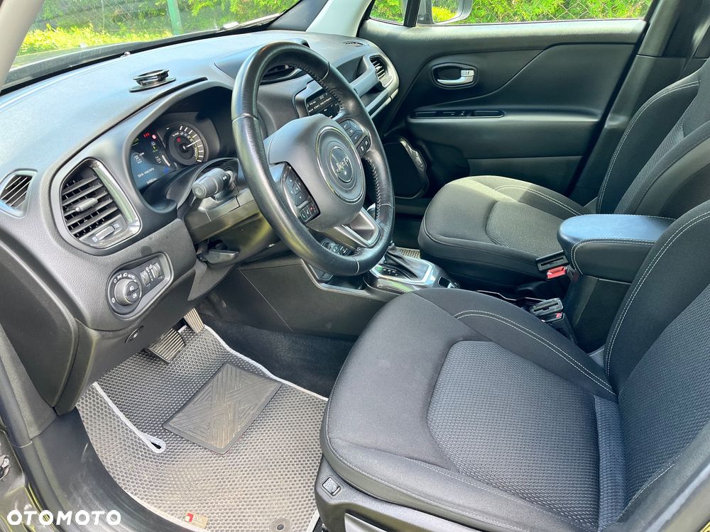 Jeep Renegade - 15