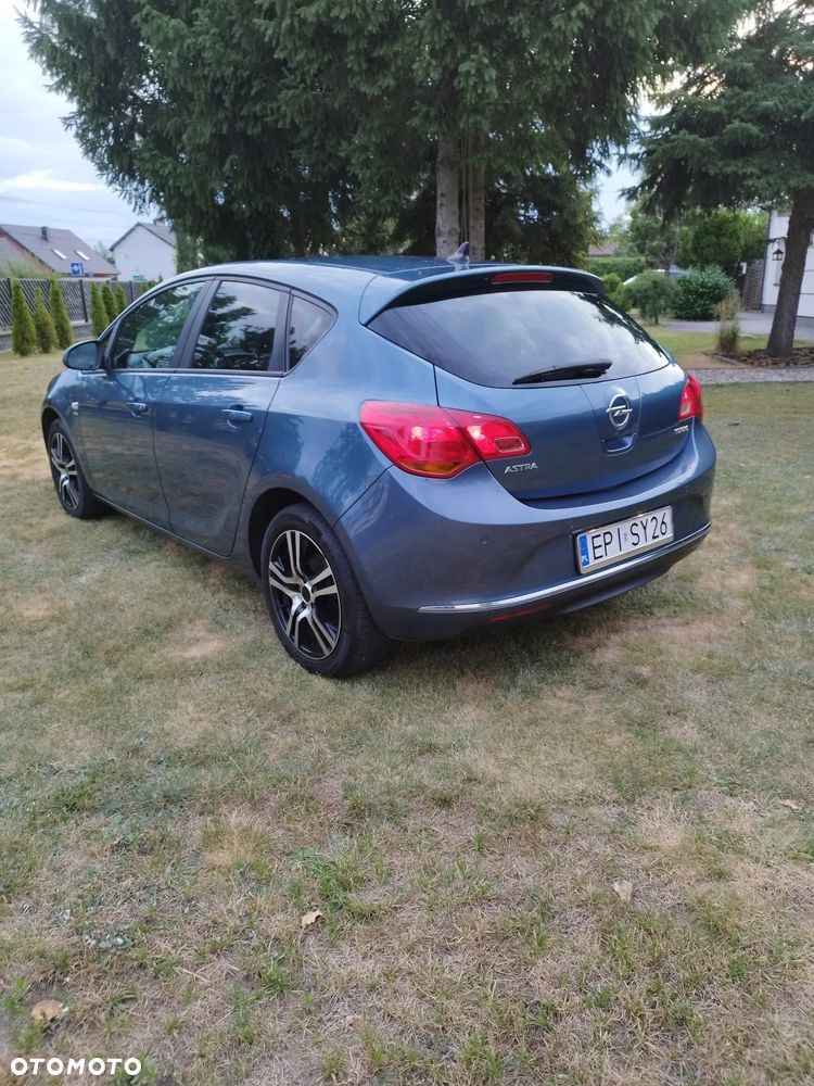 Opel Astra 1.4 Turbo - 2