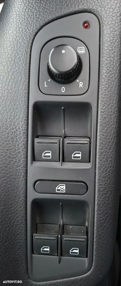 Volkswagen Tiguan 2.0 TDI DPF BlueMotion Technology Exclusive - 25