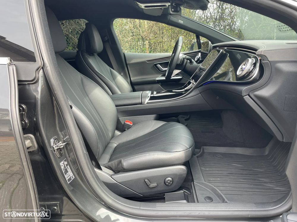 Mercedes-Benz EQE 300 Edition Electric Art - 28