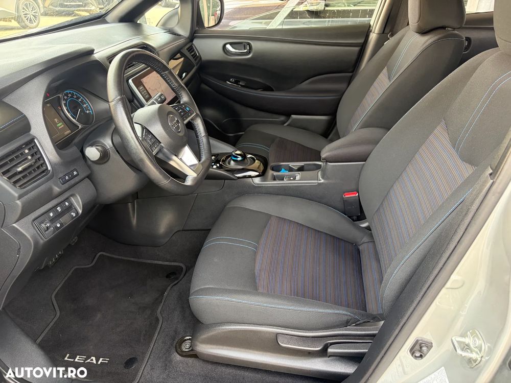 Nissan LEAF 62 kWh e+ N-Connecta - 24