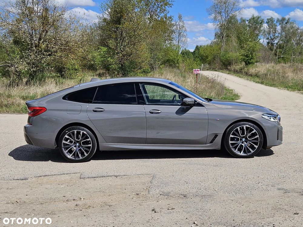 BMW 6GT - 7