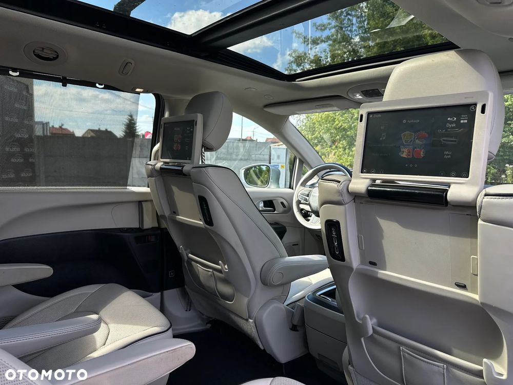 Chrysler Pacifica - 14