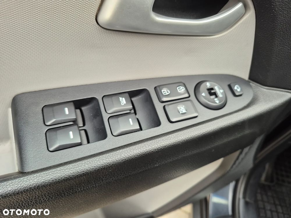 Kia Sportage 1.7 CRDI Business Line L 2WD - 14