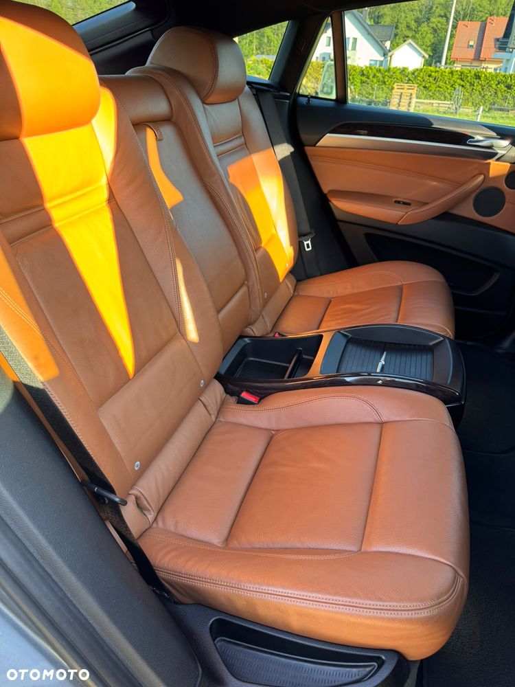 BMW X6 - 24