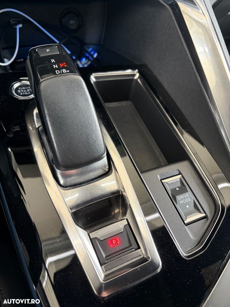 Peugeot 3008 PHEV EAT8 GT Pack - 14