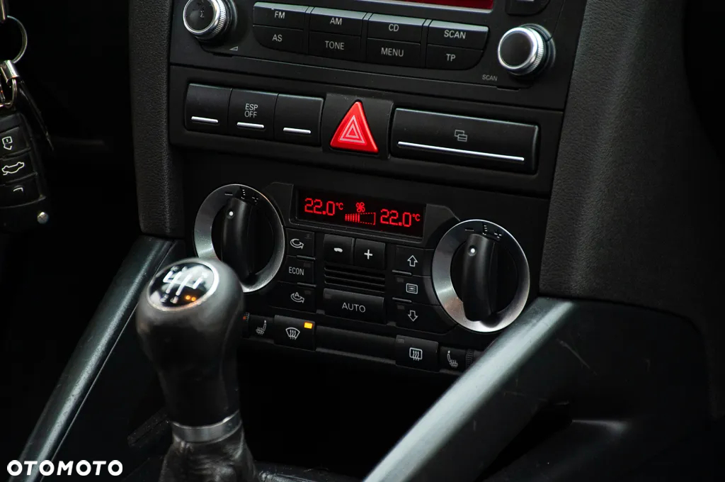 Audi A3 1.6 Ambiente - 23