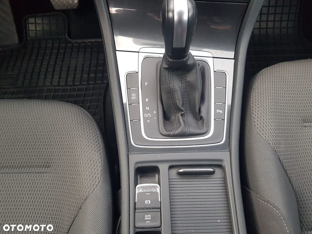 Volkswagen Golf 1.5 TSI BMT Evo Comfortline DSG - 7