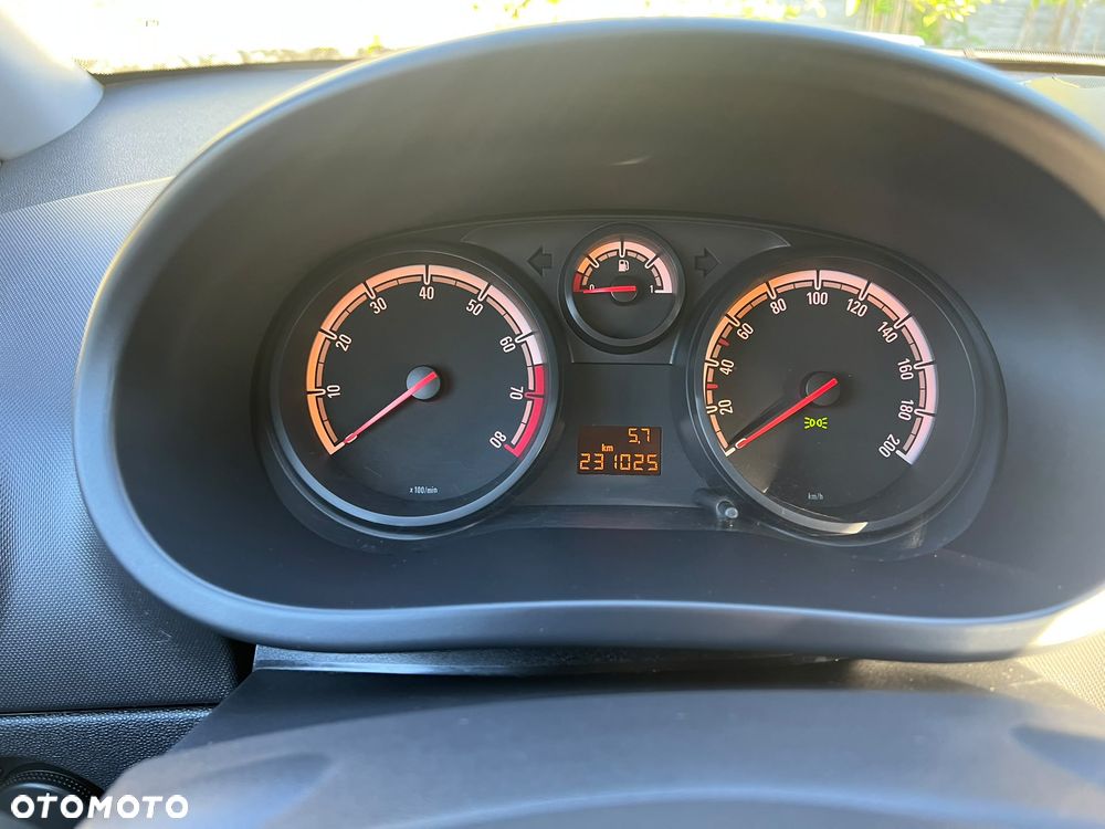 Opel Corsa 1.2 16V - 22
