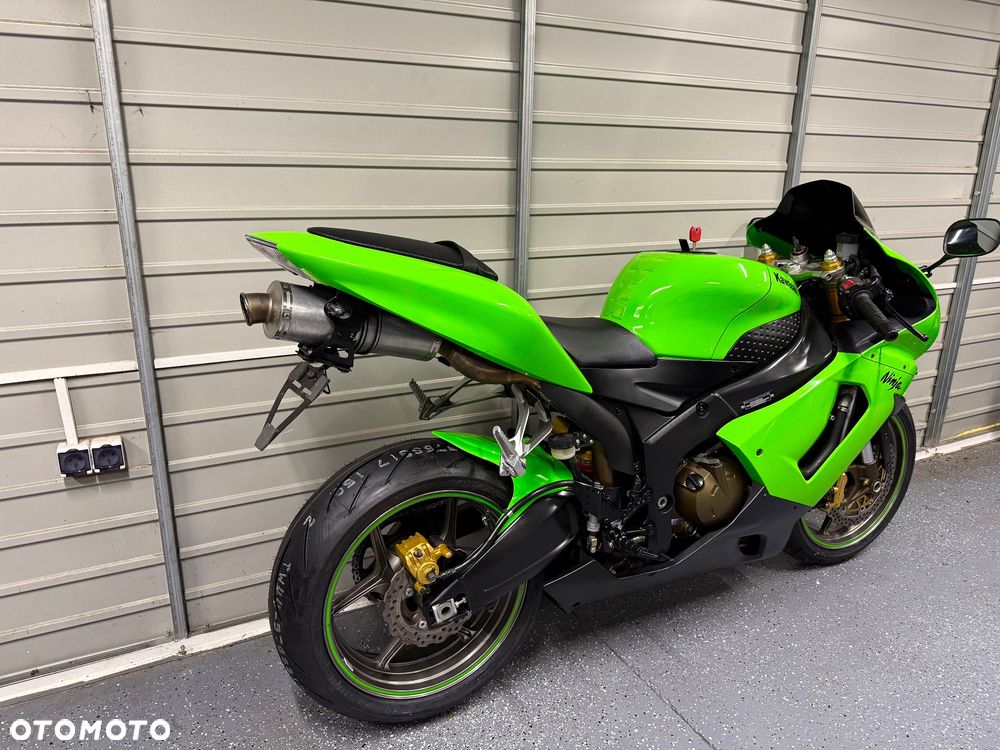 Kawasaki Ninja - 4