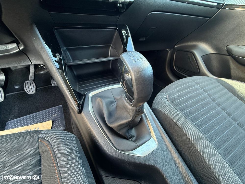 Peugeot 208 1.2 PureTech Active - 18