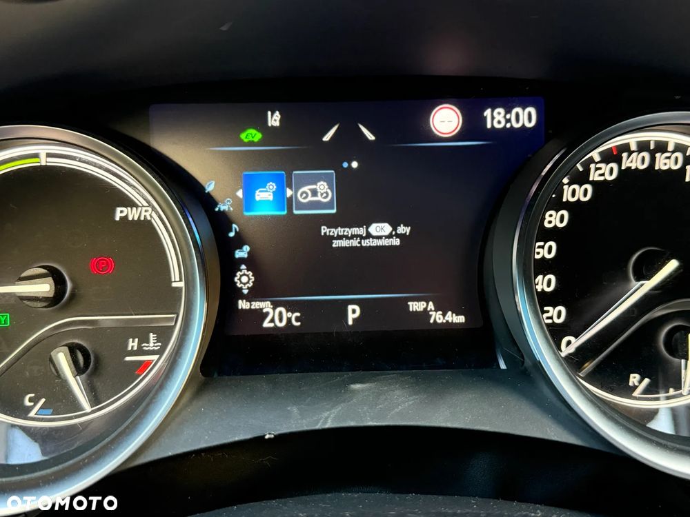 Toyota Camry 2.5 Hybrid Prestige CVT - 24
