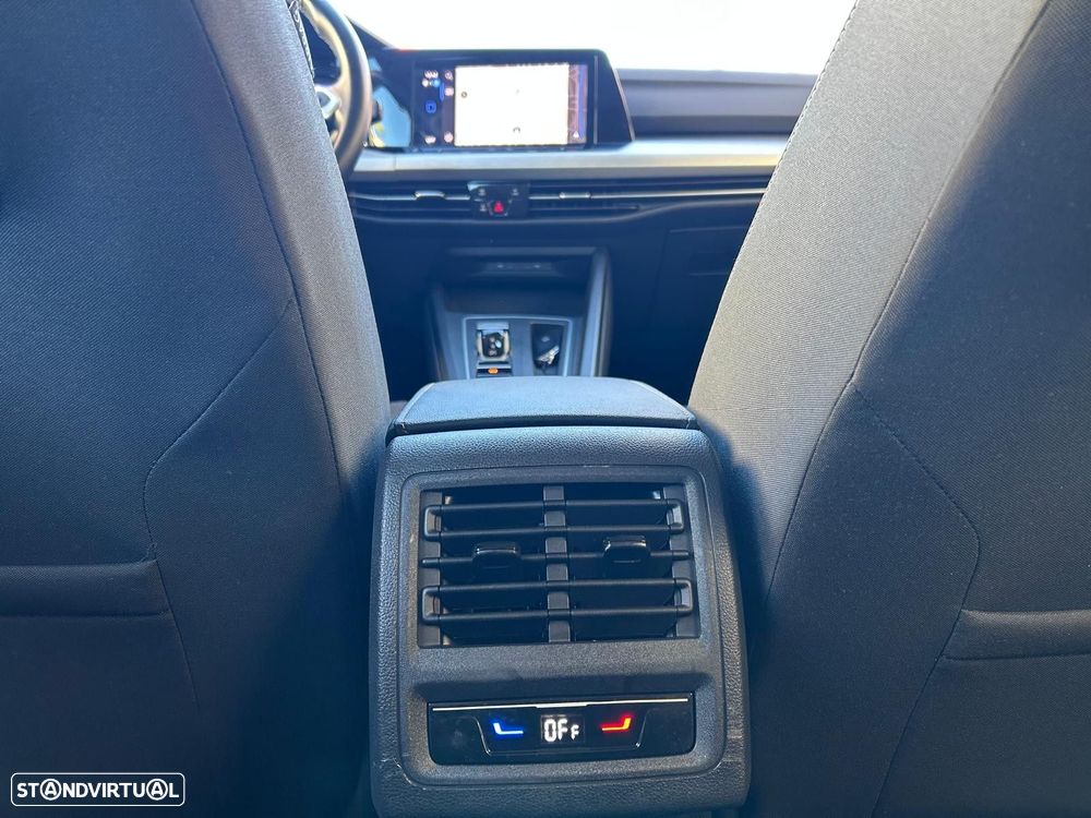 VW Golf 1.0 eTSI Life DSG - 23