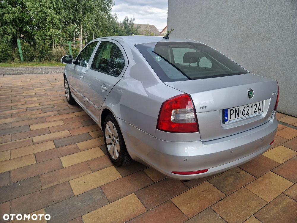 Skoda Octavia 1.6 Elegance - 7