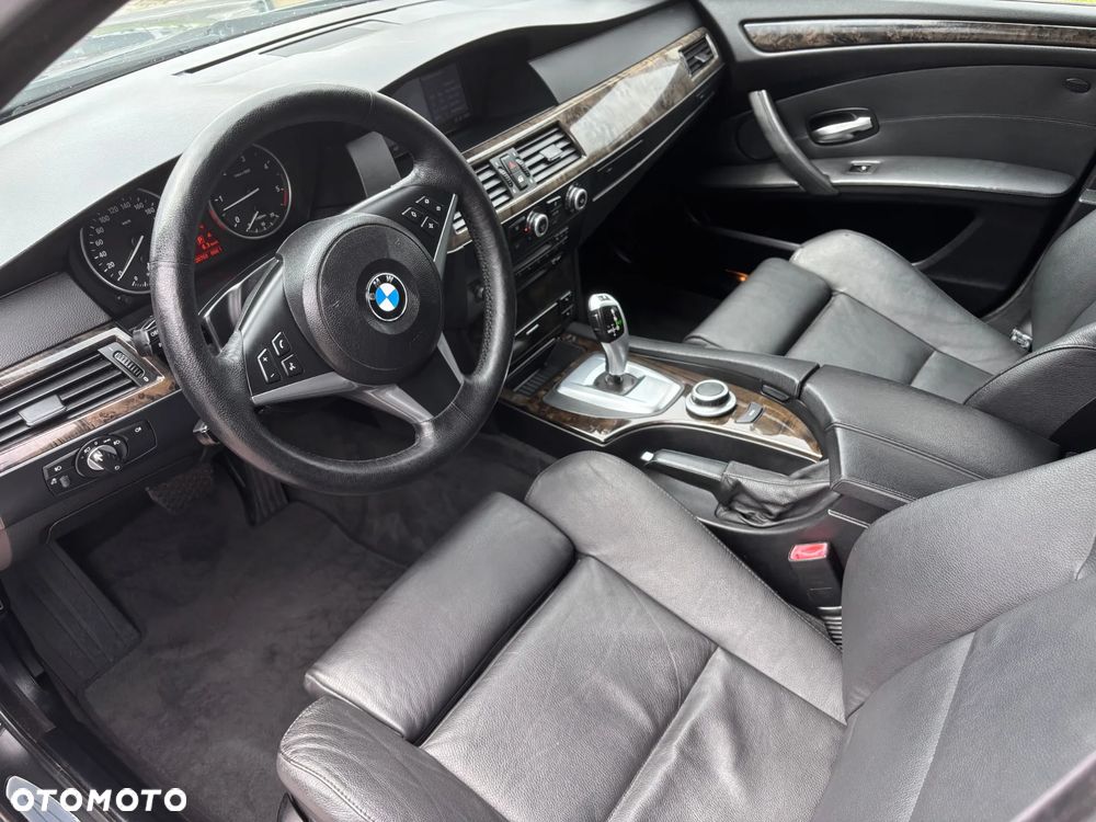 BMW Seria 5 525d Edition Exclusive - 9