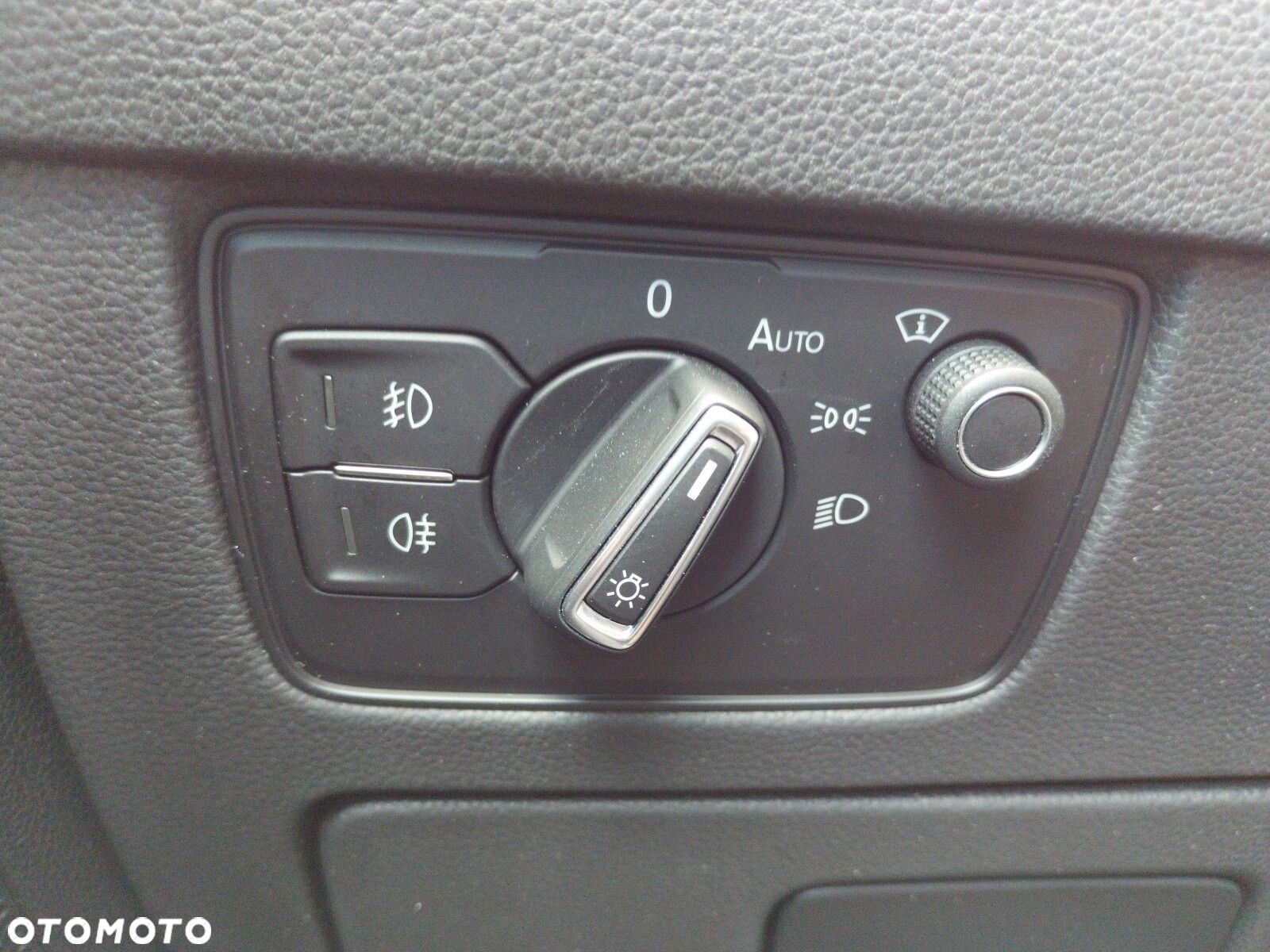 Volkswagen Passat 2.0 TDI Elegance DSG - 17