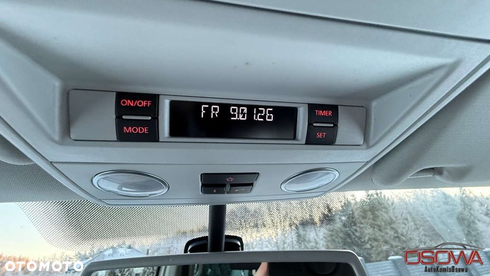 Volkswagen Multivan - 34